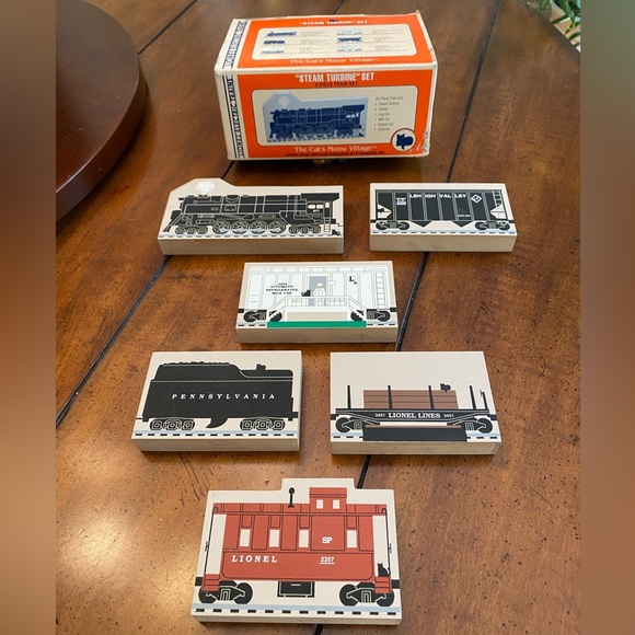 Lionel Train Cat’s Meow Village “Steam Turbine” Set - Picture 4 of 7